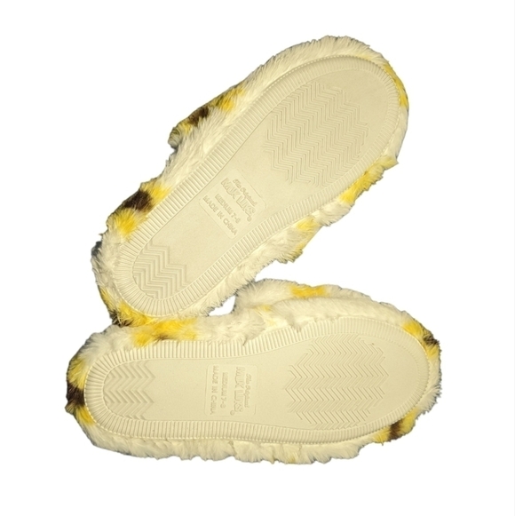 MUK Luks Luxury Fuzzy Sunflower Slippers Medium 7-8 Soft Furry Comfy Loungewear - Picture 5 of 7